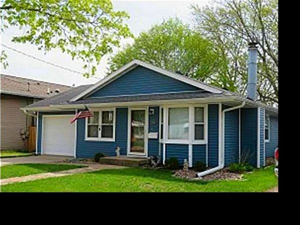 1952 Garfield Avenue, Dubuque, IA 52001