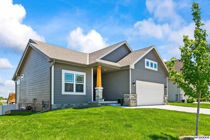 9827 S 185 Street , Omaha, NE 68130