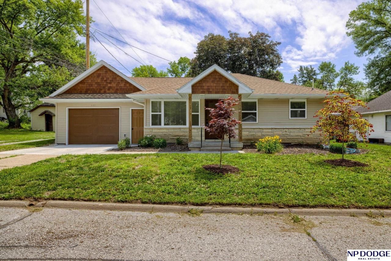 640 Locust Street , Syracuse, NE 68446