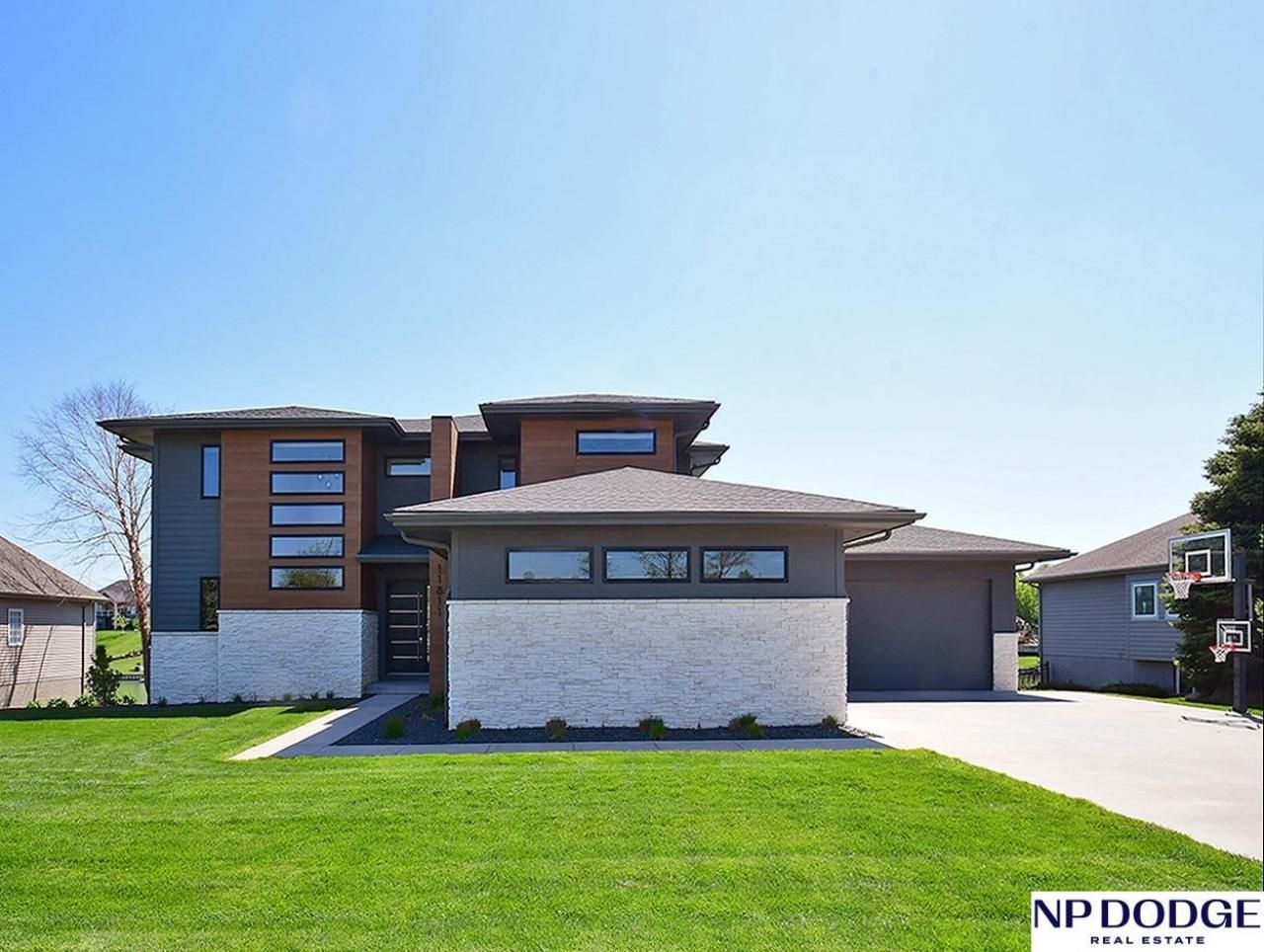 11811 N 179 Street , Bennington, NE 68007