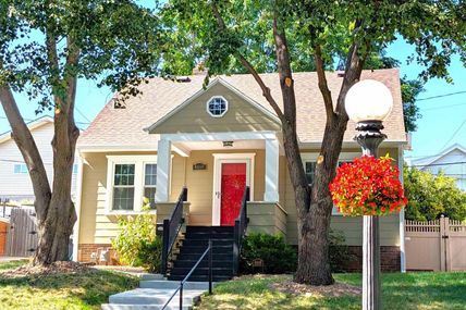 4668 Pine Street , Omaha, NE 68106
