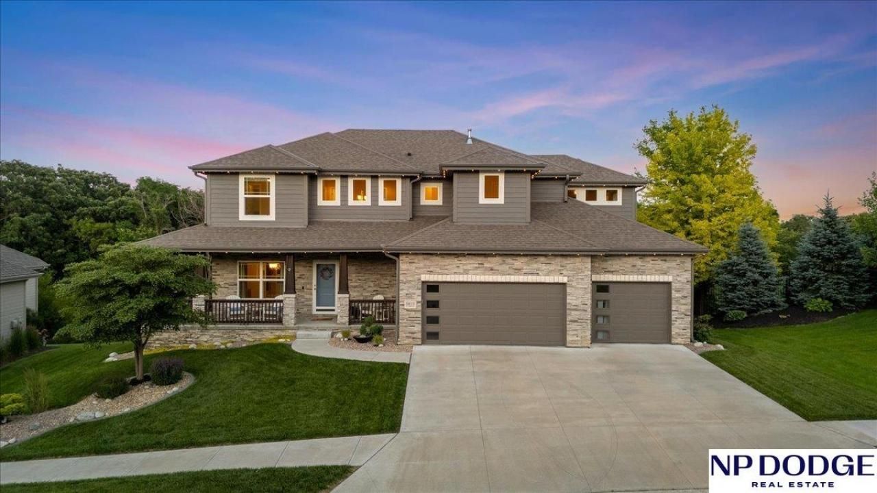 5815 S 238th Street , Elkhorn, NE 68022