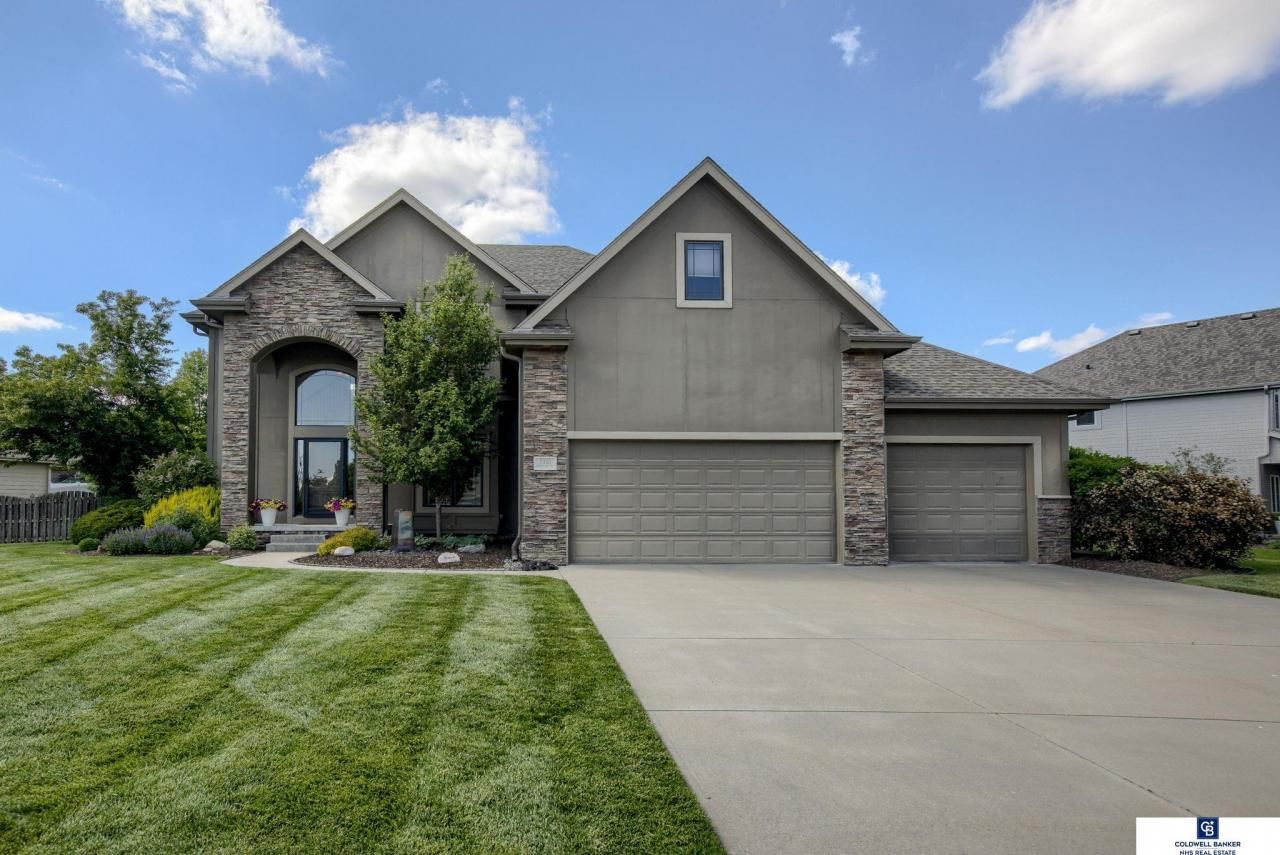 7320 S 169Th Street , Omaha, NE 68136