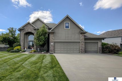 7320 S 169Th Street , Omaha, NE 68136