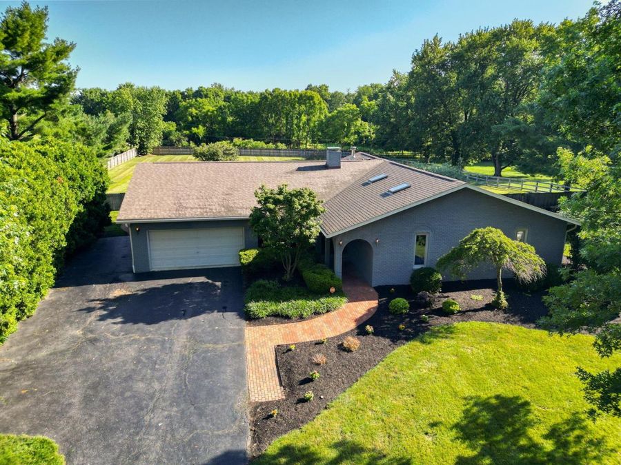 2500 Carriage Road , Powell, OH 43065 Photo 1