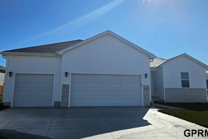12305 S 204th Avenue, Gretna, NE 68028