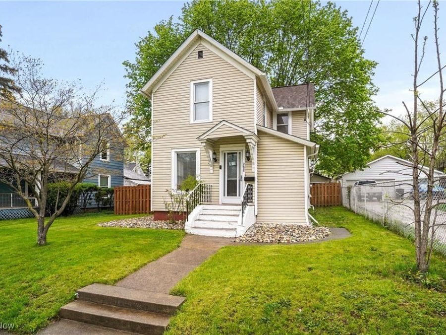 288 College Street, Wadsworth, OH 44281 Photo 1