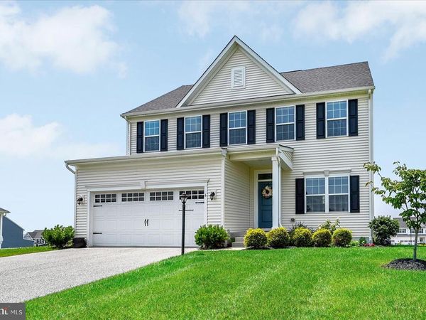 6 DONALD DRIVE, SHREWSBURY, PA 17361