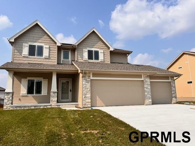 11020 Bearcreek Drive, Papillion, NE 68046