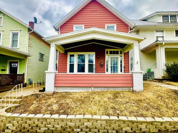 508 W 4TH ST, Muscatine, IA 52761
