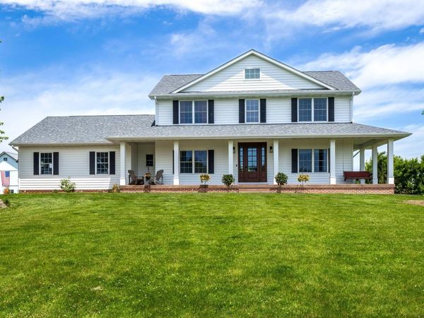 2793 180TH ST, Muscatine, IA 52761