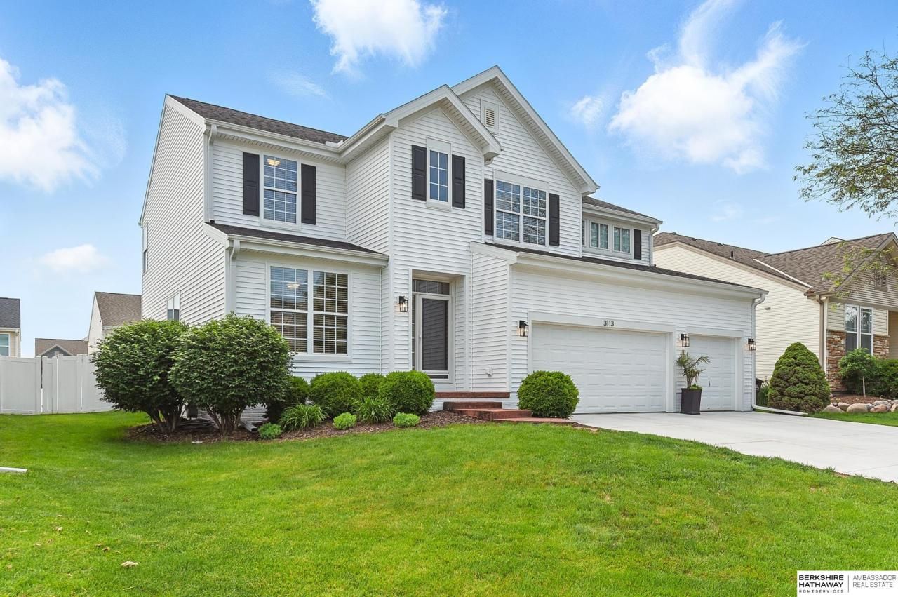3113 N 169th Street, Omaha, NE 68116