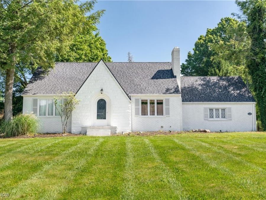 3437 Fulton Drive NW, Canton, OH 44718 Photo 1