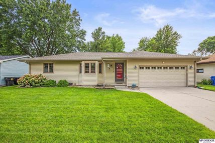 1047 Iowa Court, Fremont, NE 68025