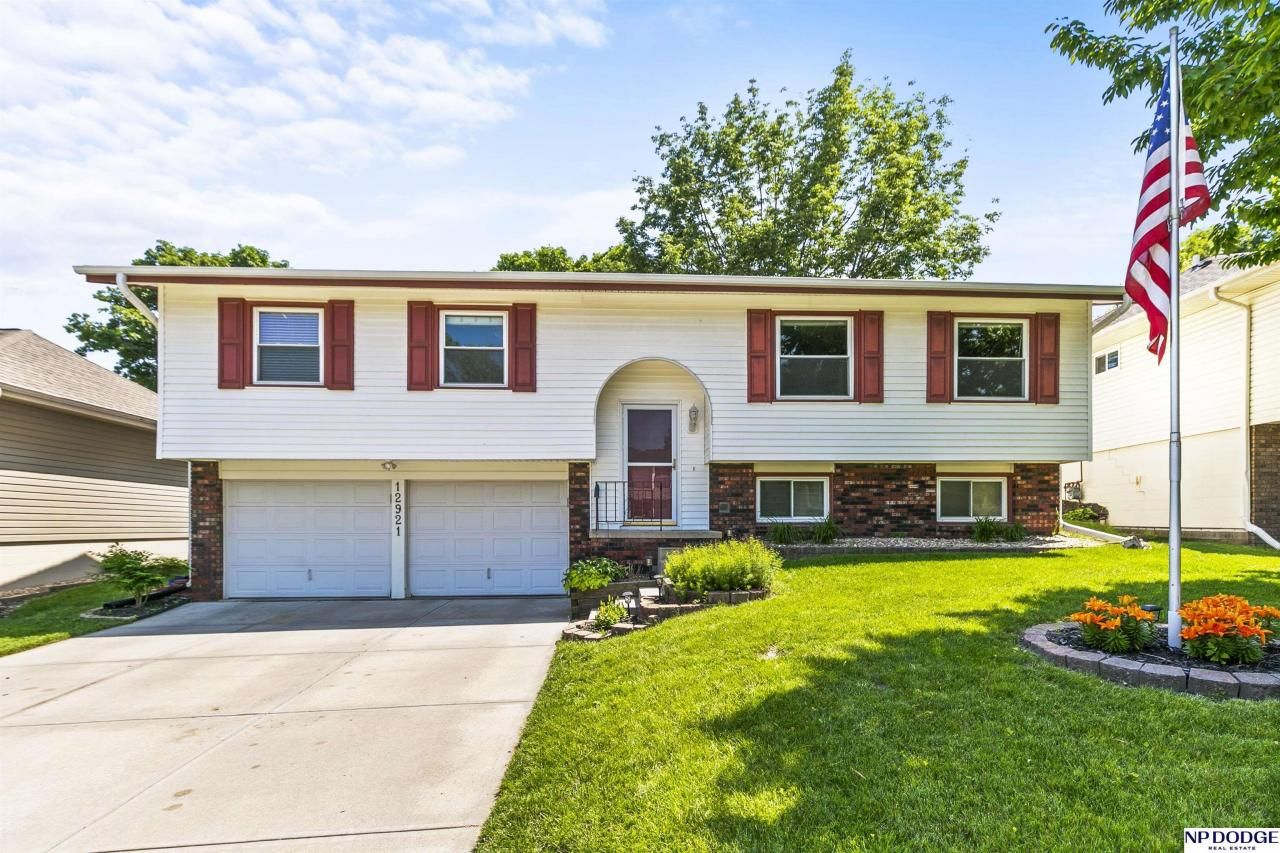 12921 Olive Street, Omaha, NE 68138