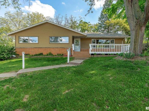 919 FULLER Street, Muscatine, IA 52761