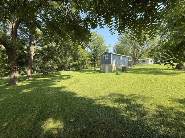 22002 Hill Drive, Bernard, IA 52032