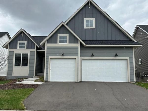 5137 Suntide Pass, Woodbury, MN 55129