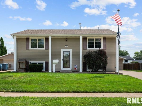 3540 3RD Street A, East Moline, IL 61244
