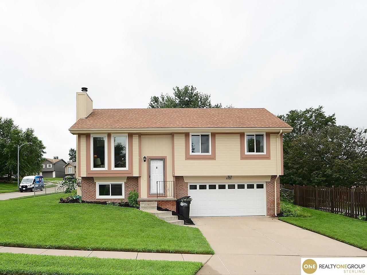 5764 N 130th Street , Omaha, NE 68164
