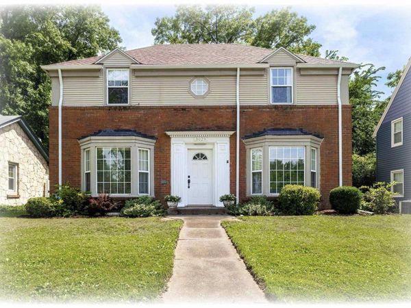 3029 E LOCUST Street, Davenport, IA 52803