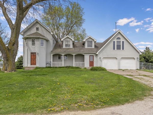 1945 HWY 6, Atalissa, IA 52720