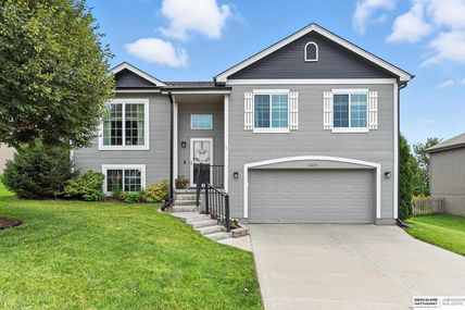 16415 Lilac Street , Omaha, NE 68116