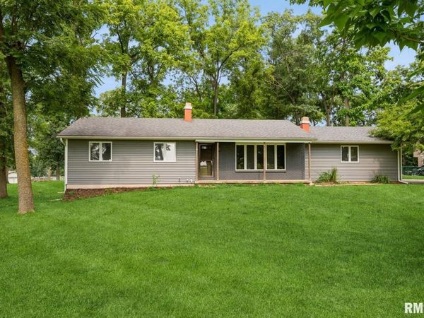 2668 300TH Avenue, De Witt, IA 52742