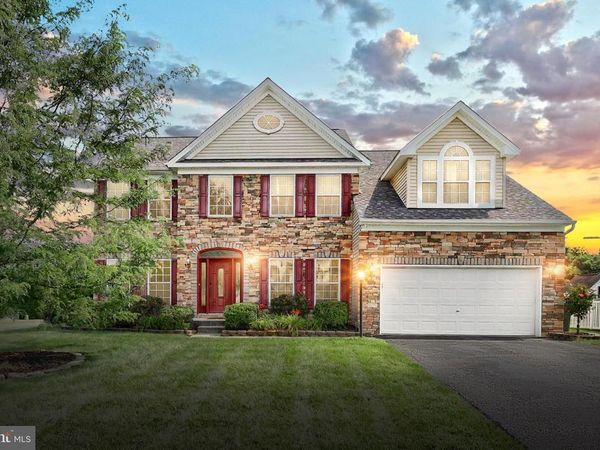1330 NUGENT WAY, YORK, PA 17402