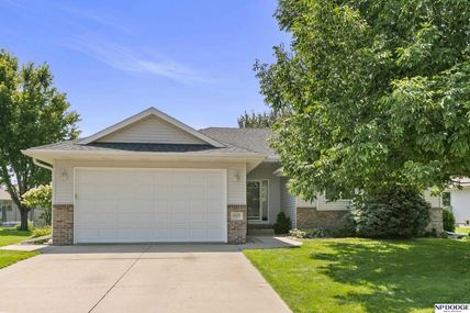 1423 Brewer Drive , Fremont, NE 68025