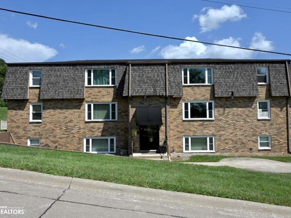 304 35Th Street, Unit 201, Fort Madison, IA 52627