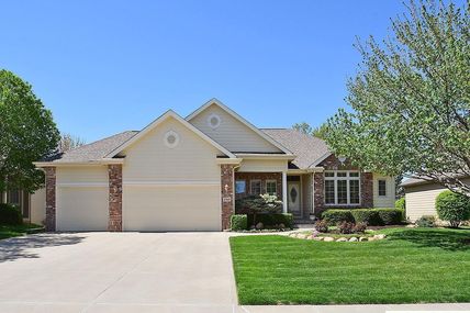 17069 Dora Hamann Parkway , Omaha, NE 68116