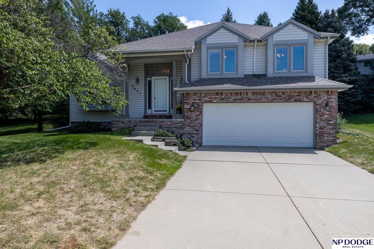 7341 Skyhawk Circle, Lincoln, NE 68506