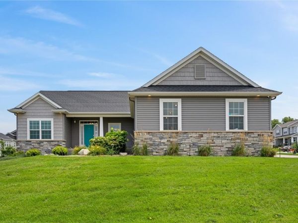321 Grey Slate Dr SW , Cedar Rapids, IA 52404