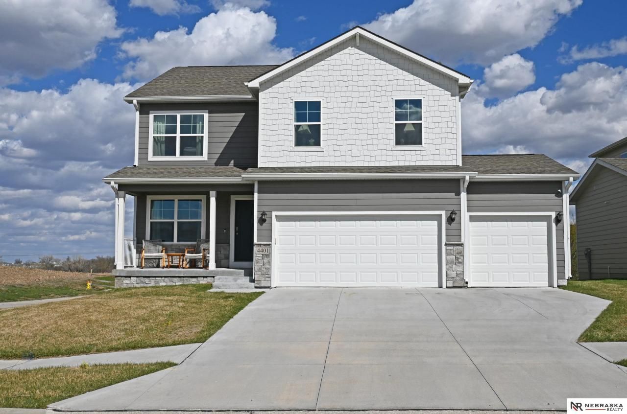 4401 Leawood Drive , Bellevue, NE 68123