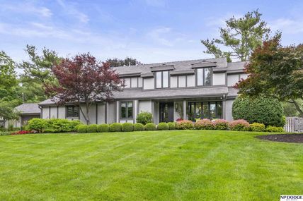 9738 Brentwood Road , Omaha, NE 68114