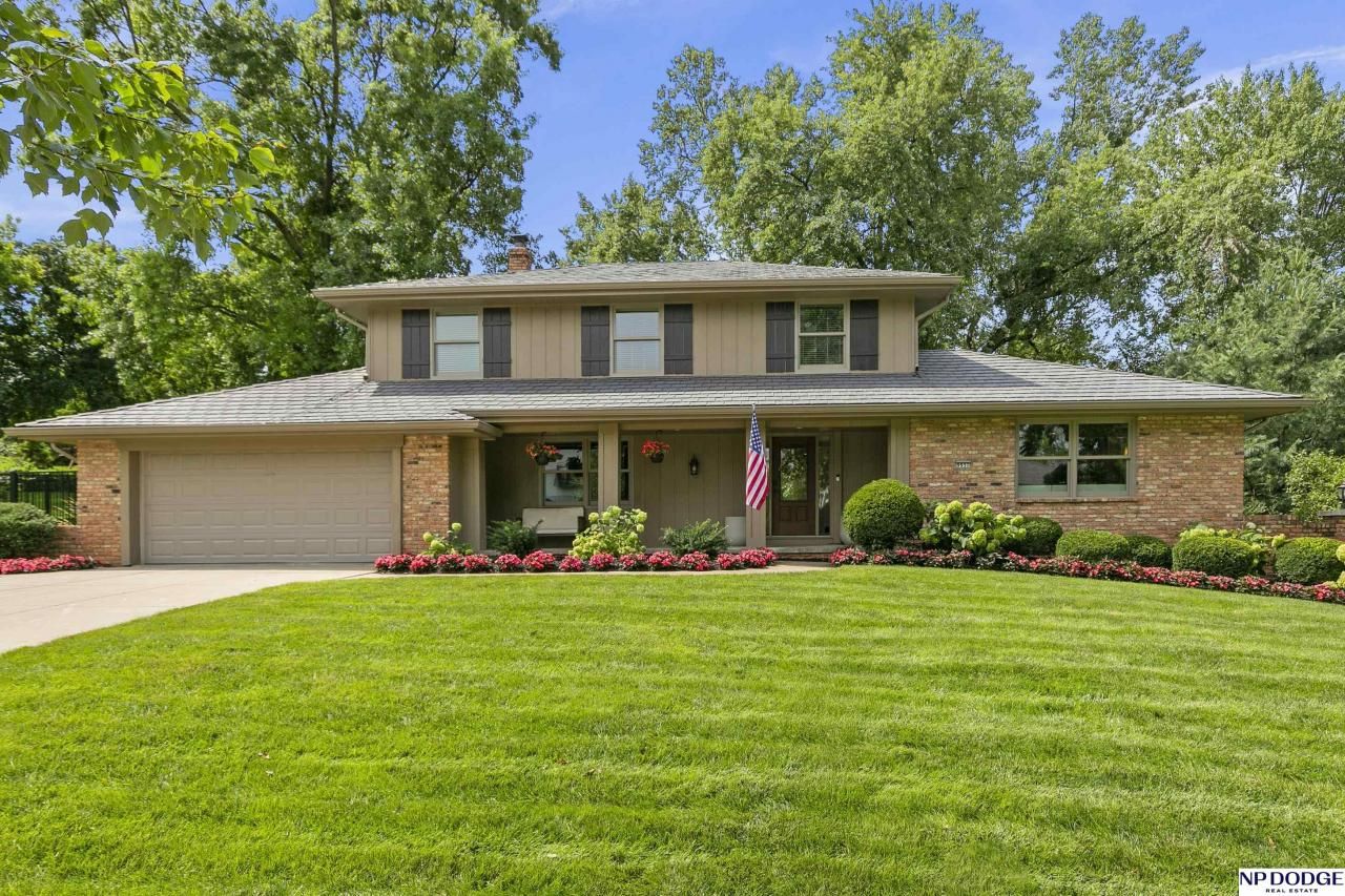 9937 Harney Parkway S, Omaha, NE 68114