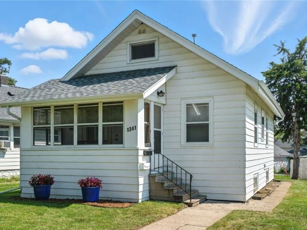 1341 F Avenue NW, Cedar Rapids, IA 52405