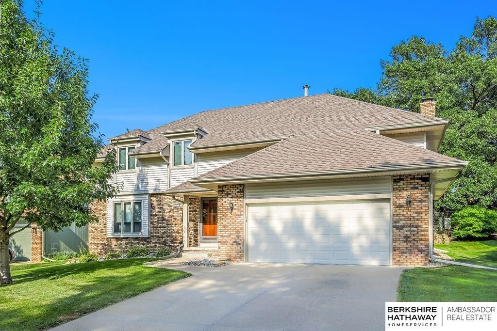 829 S 113 Avenue Circle , Omaha, NE 68154