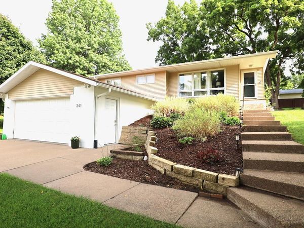 241 DILLAWAY STREET, Muscatine, IA 52761