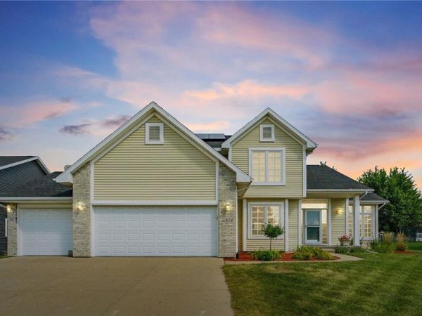 6410 Windy Meadow Lane NE, Cedar Rapids, IA 52411