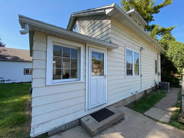 698 Lowell Street, Dubuque, IA 52001