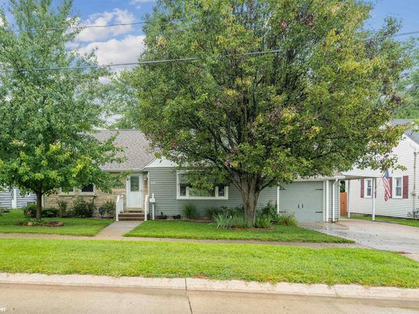 1708 West Avenue, Burlington, IA 52601