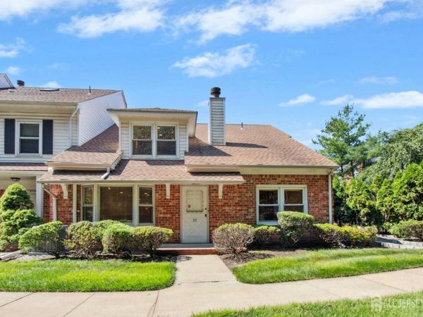 22 Harwich Court, Scotch Plains, NJ 07076