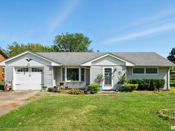 707 N MISSISSIPPI Street, Blue Grass, IA 00000