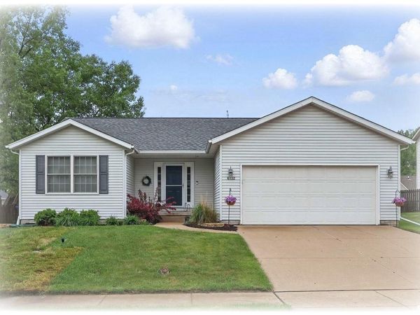 6732 BROOKVIEW Lane, Davenport, IA 52806