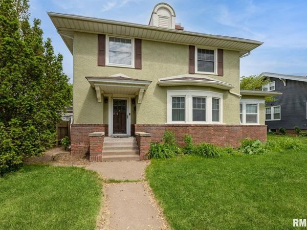 2505 IOWA Street, Davenport, IA 52803