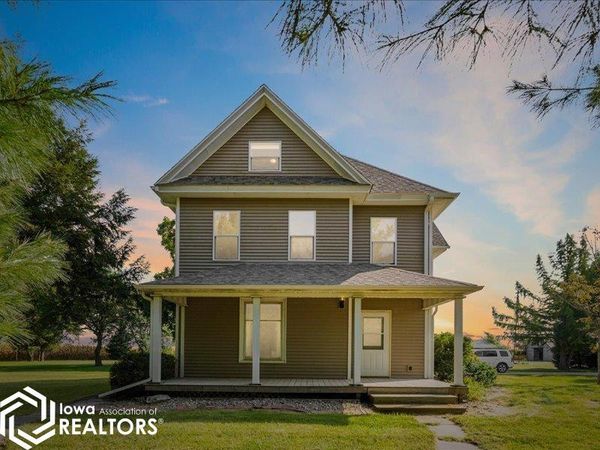 15151 Washington Road, West Burlington, IA 52655