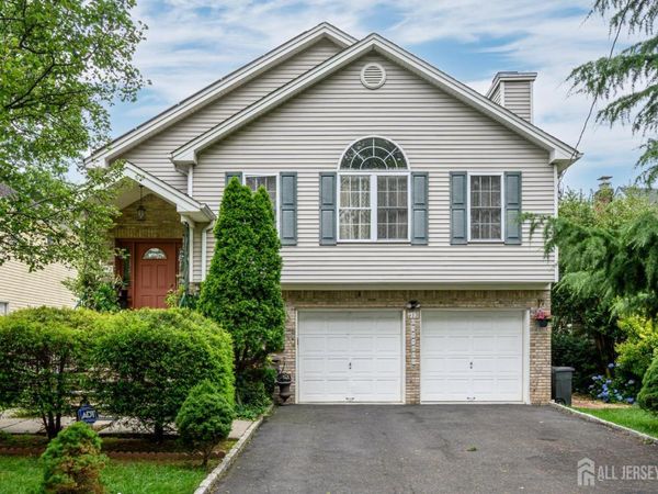 612 Oakwood Avenue, Roselle Park, NJ 07204