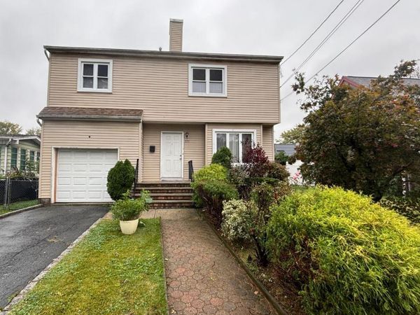 577 Berlant Avenue, Roselle, NJ 07203